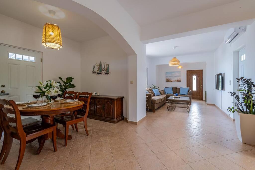 Blue Harmony Villa Dhrámia Eksteriør billede